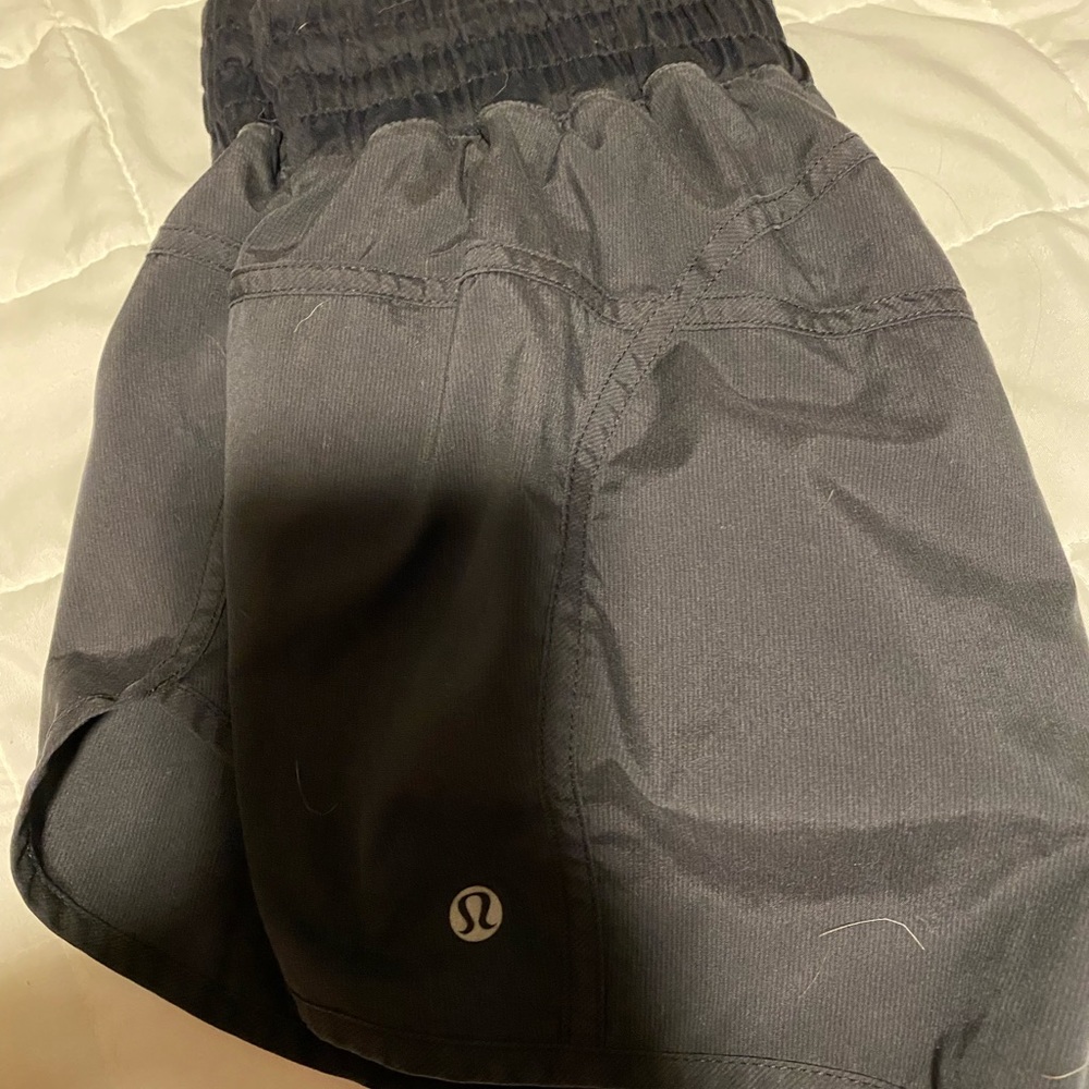Lululemon tracker short